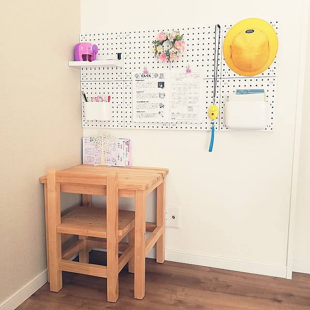My Desk,こどもと暮らす,ものづくり,Dフロア,ダイソー,手作りデスク,パンチングボード saichanの部屋