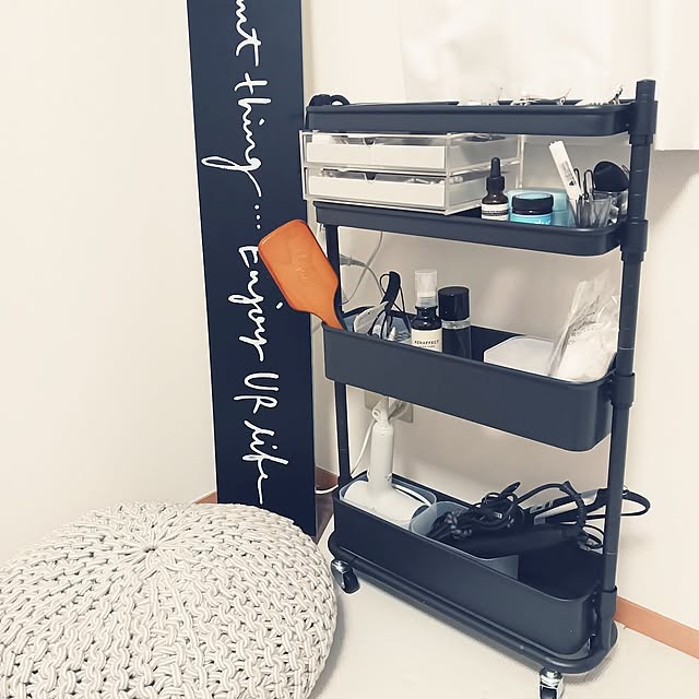 My Shelf,賃貸インテリア,賃貸でも諦めない！,賃貸暮らし,テラスハウス賃貸,モノトーンに憧れて,モノトーンインテリア,モノトーン,Francfranc,山善くらしのeショップ,山善,トローリーワゴン,隙間トローリー yoshiの部屋