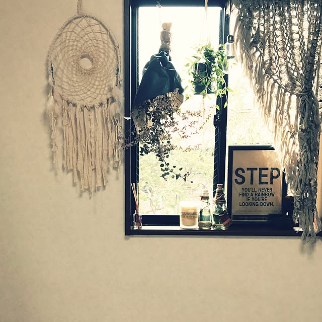 Bedroom,ストールをカーテンに♡,ポスター自作,ボヘミアン,リメ缶,BOHO,Daiso,GOA,ダイソーのフェイクグリーン,Boho Style,bohemian,ドリームキャッチャー自作,アロマキャンドル,ドライフラワー,ボヘミアンミックス,wagonレシピ naaaaaaaaaachanの部屋