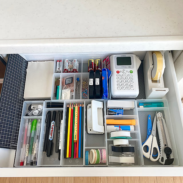 My Shelf,薬収納,文房具収納,引き出し収納,子どもと暮らす,築14年,好きなものに囲まれて暮らす,子どものいる暮らし,コメントスルーで大丈夫です♡,ニトリ,無印良品 fuuchanの部屋