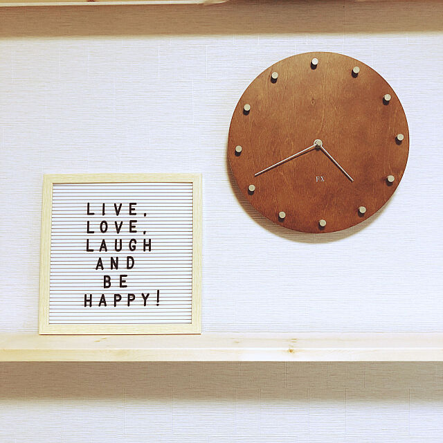 掛時計,時計,レターボード,ダイソー,2×4材,ウォールナット,On Walls whitepeachの部屋