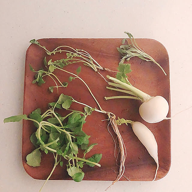 アカシアプレート,七草粥,すっきり暮らす,シンプルライフ,無印良品,無印良品と暮らす,スッキリ暮らしたい,持たない暮らし,キッチン,快適な空間,シンプルな暮らし,暮らし,マンション,無印良品で暮らす,余白のある暮らし,無印良品 収納,壁に付けられる家具,ミニマリスト,暮らしを整える,快適な暮らし,Kitchen iwamayuの部屋