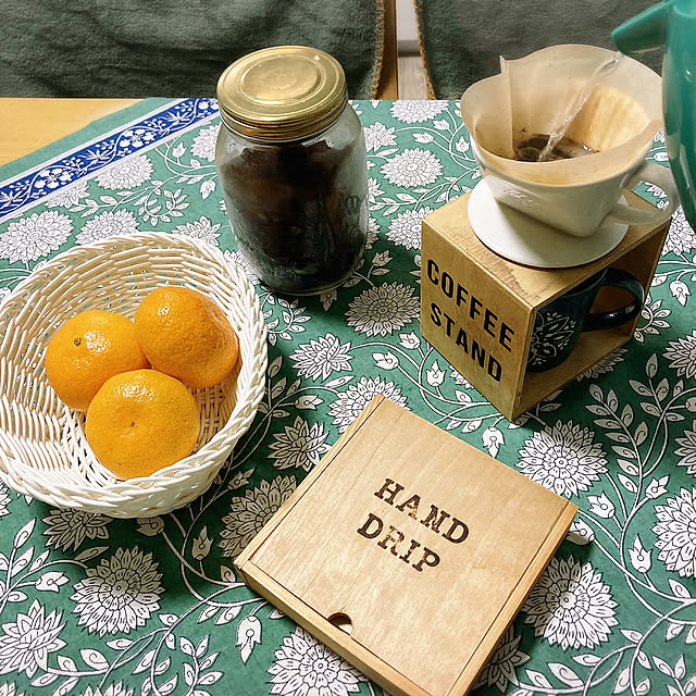 マルチクロス,2枚投稿,カリタのドリッパー,セリアのコーヒースタンド,夜のくつろぎ時間,秋のくつろぎ時間,昭和の家,築39年,東西に長い家,参道沿いに建つ家,お寺の参道沿い,イベント参加,My Desk,セリアのコーヒーフィルターケース,ダイソーのオーバルバスケット mommyの部屋