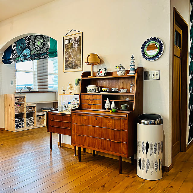 My Desk,マリメッコシェード,ミラー,オイル塗りました,なにゆえ忘れる,チェスト,ライティングビューロー,北欧インテリア,北欧,北欧ヴィンテージ,北欧雑貨,イベント参加 maric323の部屋