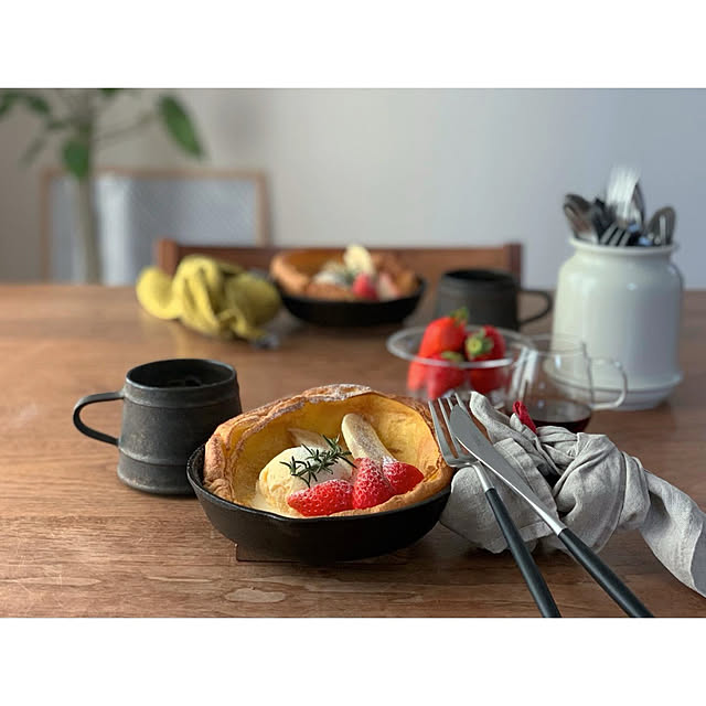 パンケーキ,ロッジスキレット,スキレット,IG→haru._.na12,masterwal,コーヒーのある暮らし,コーヒータイム,ワンプレートごはん,うつわのある暮らし,RoomClipショッピング,朝ご飯,scope_japan,器,マスターウォール,SCOPE,My Desk haruの部屋