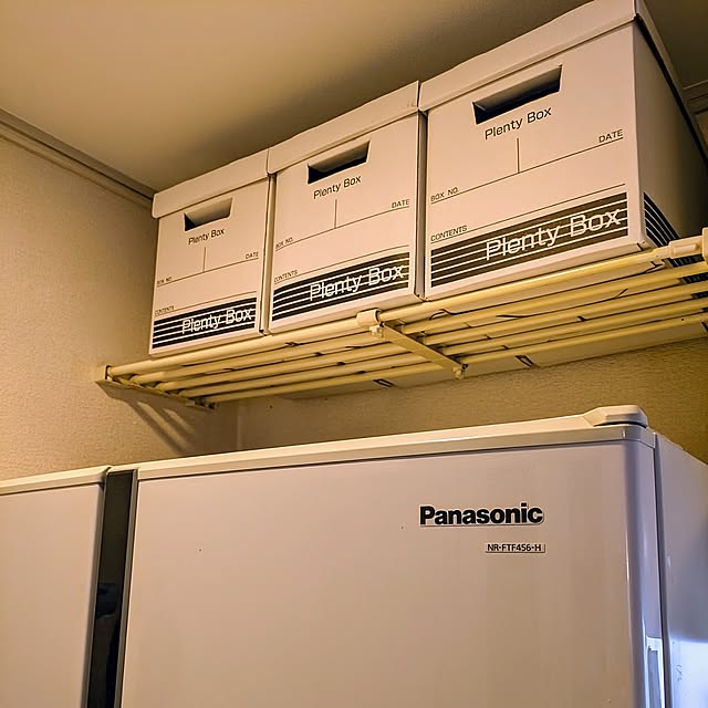 My Shelf,隙間収納,パナソニック冷蔵庫,パナソニック,冷蔵庫の上,セリア,プレンティボックス,突っ張り棚,リビングから死角の位置 Renの部屋
