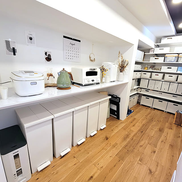 Kitchen,パントリースペース,パントリー,キッチン家電コーナー,キッチン家電,ゴミ箱,KEYUCAゴミ箱,ホワイトインテリア,シンプル,シンプルインテリア hokeypokeyの部屋