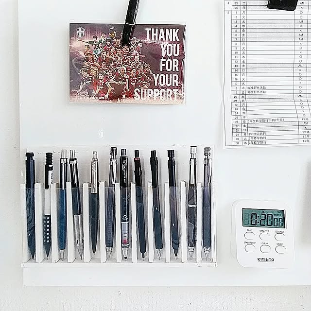 My Desk,DIY,シャーペン,ペンスタンドdiy,ペンスタンド,こどもと暮らす。,子供部屋,モノトーン,端材リメイク,文具マニア,見せる収納,マグネットボード,IKEA yuuの部屋