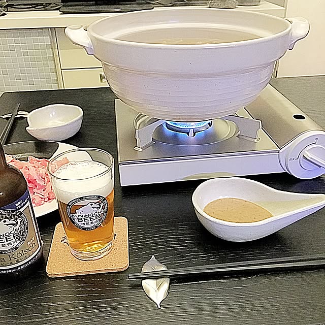 My Desk,土鍋,カエルのビール,こたつ生活,お鍋の季節,晩ごはん,カセットコンロ,無印良品,夕食 kaerucoの部屋