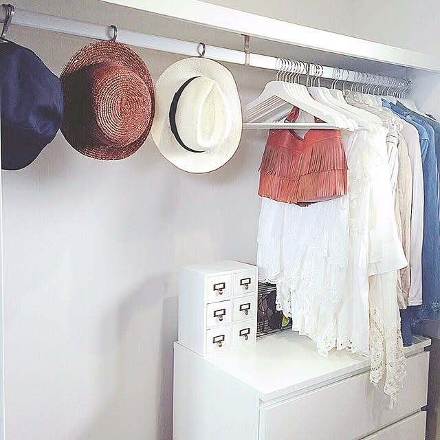 My Shelf,帽子,洋服,チェスト,クローゼット,ミニマリスト,収納,ウォークインクローゼット,白,シンプル,IG→summer_samatan,生活感を隠したい,ホワイト,IKEA,イケア summertanの部屋
