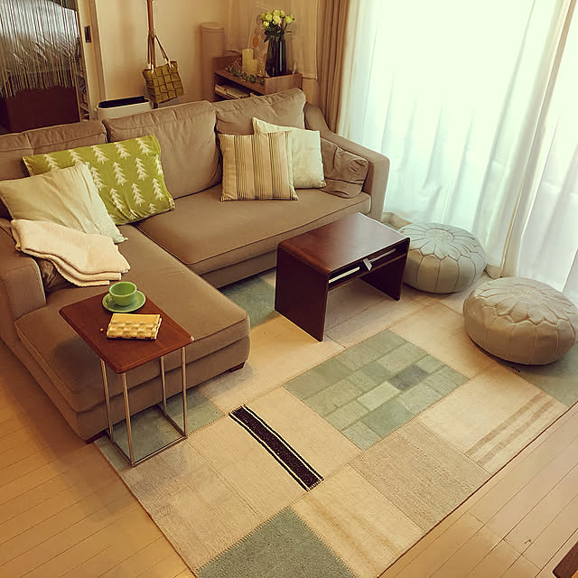 トルコ絨毯,ファイヤーキング,ローテーブル,ラグ,WAプラス,サイドテーブル,プフのある部屋,クッション,おうち時間を楽しむ,Yogibo,L字ソファー,NOYESソファ,フレンチモロカン,Lounge mochi2usagiの部屋