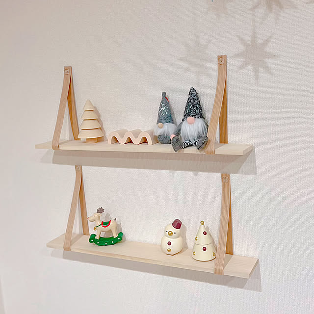 My Shelf,ハンドメイド,手作り棚,10分でできる,ダイソー,クリスマス,ホワイトインテリア,ナチュラルインテリア,お気に入り♡,ミックスインテリア,グリーンのある暮らし,すっきり暮らしたい,いつもいいね♡コメありがとうございます♡,猫と暮らす,訪問やｺﾒが行き届かずｺﾞﾒﾝﾅｻｲ↷↷,のちほどゆっくりお邪魔します☆,セリア Miyu_の部屋