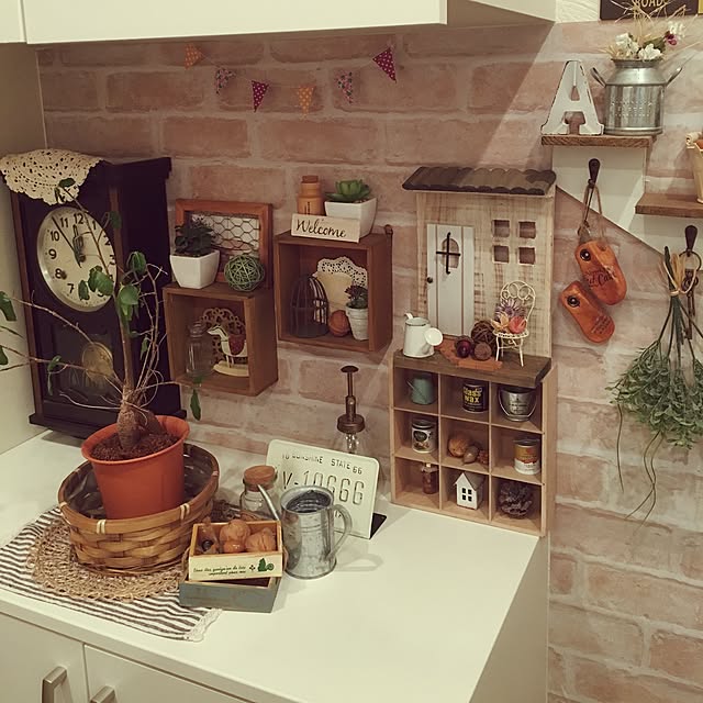 Entrance,ハンドメイド雑貨,ナチュラル,観葉植物,古時計,振り子時計,雑貨大好き♡,とにかく飾る,セリア,プチプラ,100均　,リメイク,Instagram→ayako.anko,北欧モダン,並べるのが好き,北欧,収納,インテリア,ダイソー,整理整頓,壁面装飾,雑貨 anko.hibuの部屋
