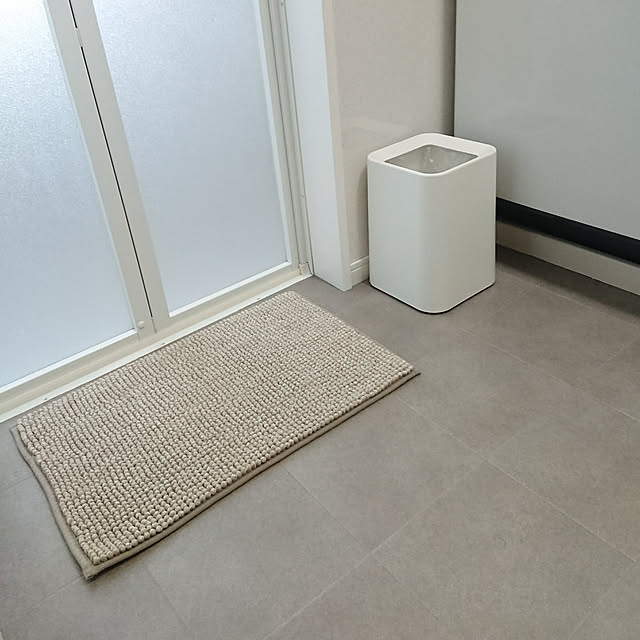 Bathroom,IKEA,IKEA バスマット,IKEA トフトボー,ニトリ,ニトリ ゴミ箱,シンプルインテリア,サンゲツクッションフロア,バスマット maikyの部屋