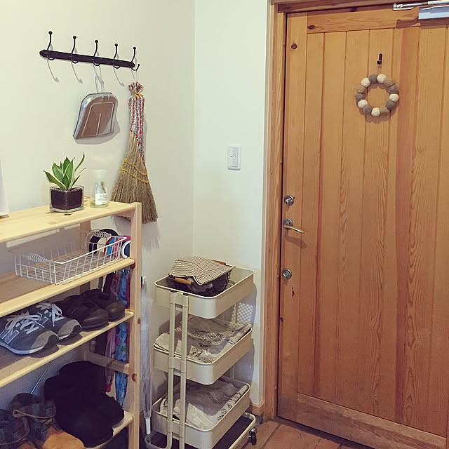Entrance,パイン材ユニットシェルフ,無印良品,バスケットトローリー howdyの部屋