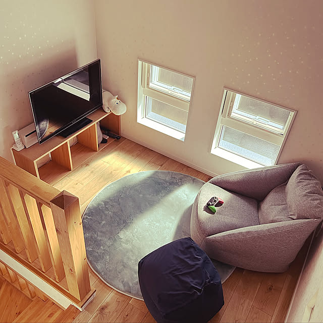 Lounge,星,空気でできたソファ,無印良品,スキップフロアのある家,スキップフロア,ゲーム部屋,ナチュラル,雑貨,カフェ風,北欧,吹き抜け,吹き抜けのある家,ハーフ吹き抜け,クッション,ステンドグラス Momoの部屋