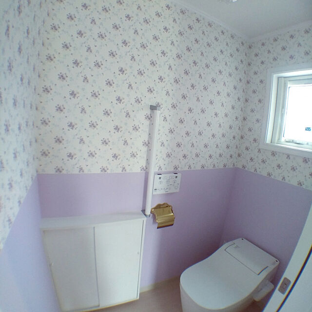 Bathroom,パープル,小花柄壁紙 acocoの部屋