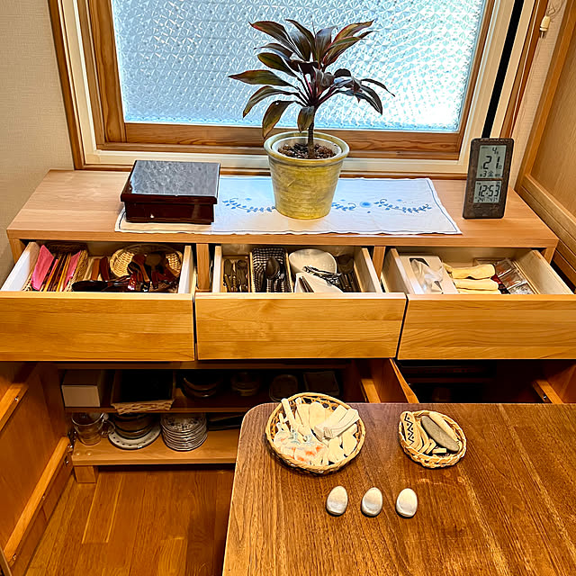 ダイニングテーブル周り,北欧風？,お気に入りのチェスト,旅の思い出,箸置き,小物収納,暮らしを愉しむ,My Shelf botanの部屋