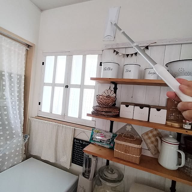 Kitchen,クイックルワイパー,クイックル,予防掃除,ニオイ対策,暮らしの味方,夏の暮らし準備2025,キッチン雑貨,キッチン背面収納,窓枠DIY,窓枠好き,窓枠のあるキッチン,立体吸着ウエットシート,立体吸着ウエットシート　ストロング,モニター中,雑貨大好き♡,雑貨のある暮らし,雑貨ディスプレイ,ゴミ箱の消臭,ゴミ箱消臭もできるって！,ゴミ箱消臭シート,ゴミ箱消臭 feuileの部屋