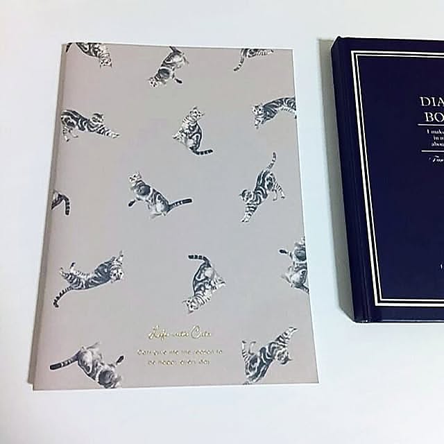 My Desk,セリア,日記,家計簿,ノート,猫柄,ダイソー,DAISO♥ nanae-lowellの部屋