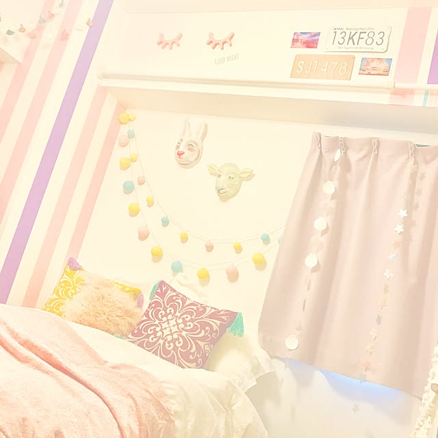 Bedroom,ポストカードディスプレイ,ピンクインテリア,ピンクの壁紙,メルヘン,ピンク,マカロンカラー,タッセルガーランド,ウォールステッカー,ガーリー,ガーランドライト,ゆめかわいい,マスキングテープ,ウォールデコ,マスキングテープ　壁,ガーリーインテリア,壁飾り,貝殻,ビーチスタイル,ハワイ,ピンクの部屋,マカロンカラールーム ayuemonの部屋