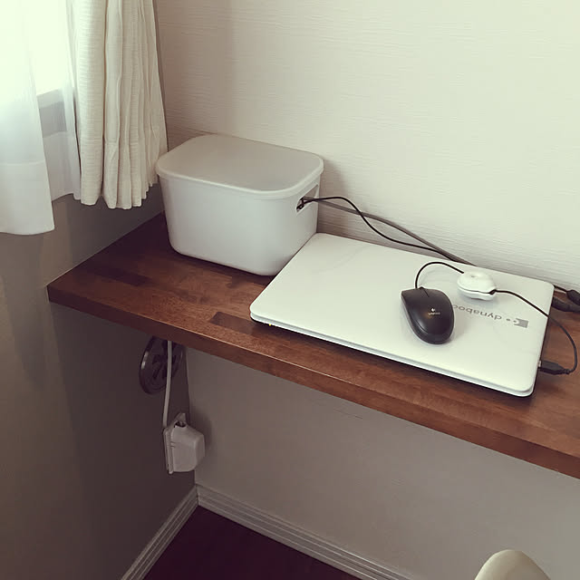 My Desk,配線隠し,ケーブル隠し,カウンター,書斎コーナー,やわらかポリエチレンケース,無印良品 USAGIの部屋