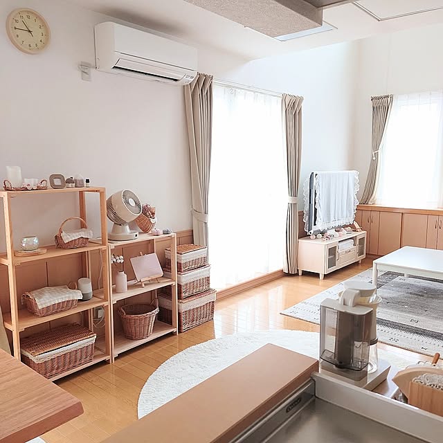 Overview,ルームツアー,ナチュラルインテリア,キッチン雑貨,いつもありがとうございます♡,ナチュラルカラー,かわいいもの♡,雑貨大好き♡,いいね、フォロー本当に感謝です♡,ピンク好き,すきなものに囲まれた暮らし,くすみカラー,見てくださりありがとうございます♡,ほっこりした雑貨が好き♡,イケヒコ ラグ,セリア,100均,かご大好き,100均大好き,100均アイテム,サーキュレーター yukaの部屋