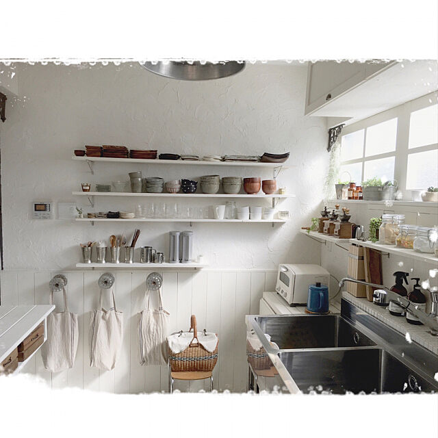 Kitchen,アラジントースター,ボビンをフックに,陶芸,食器棚DIY,漆喰壁DIY mocoの部屋
