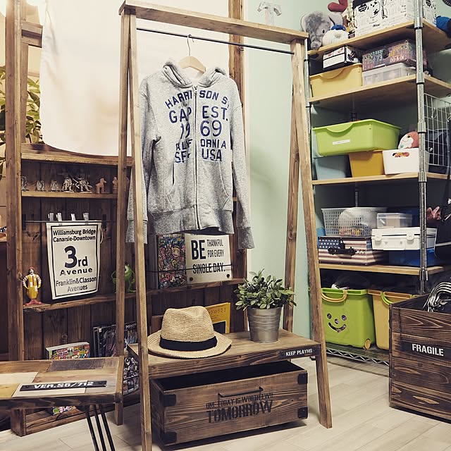 Bedroom,ハンガーラック,模様替え,DIY,木工,雑貨,男前インテリア,カフェ風,ブログやってます♪,アンティーク,男前,テーブル,こども部屋,セルフリノベーション,フェイクグリーン,インスタ→ASTY_STYLE,スクラップウッド,廃材 ASTY-STYLEの部屋