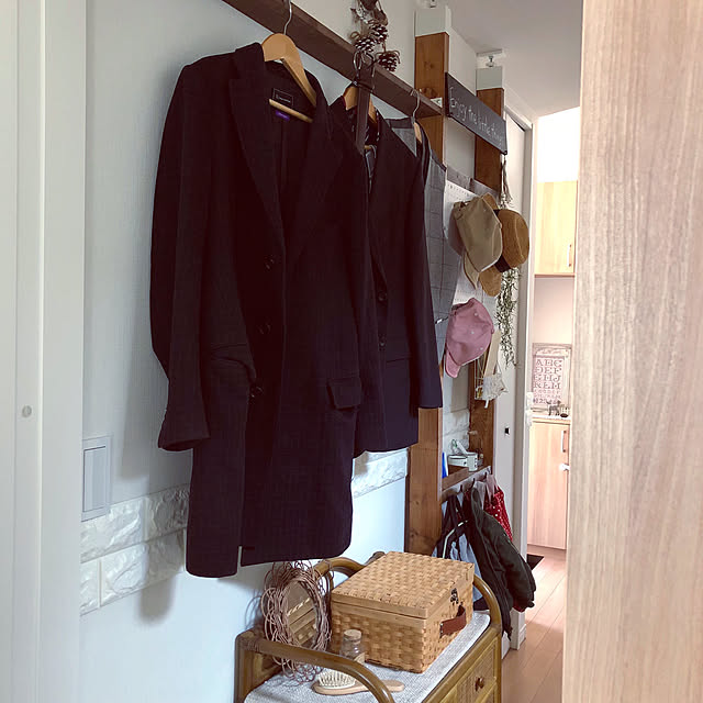 shungikuさんの作品♡,収納,ディアウォール,セリア,建売住宅,コメントお気遣いなく♡,いつもいいねやコメありがとうございます♡,100均アイテム,いいね、フォロー本当に感謝です♡,カインズホーム,ディアウォール DIY,ダイソー,廊下スペース,保育園グッズ収納,ニトリ,支度コーナー,Overview marocoroの部屋