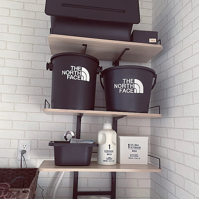 Bathroom,観葉植物,無印良品,ダイソー,照明,ナチュラル,雑貨,収納,レトロ,カフェ風,北欧,多肉植物,ドライフラワー,ニトリ,セリア,キャンドゥ,3COINS,モノトーン,フェイクグリーン,リノベーション,男前,ウェルカムプレート,シンプルインテリア,アンティーク,ガーデニング,ハンドメイド,DIY,お気に入り,ekans,ランドリーラック a_familyの部屋