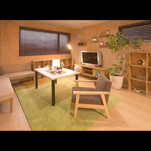 Lounge,北欧ナチュラル,北欧インテリア,北欧,ウッドブラインド,ダイニングソファ,ログハウス,針葉樹合板,木のぬくもり,木の家,観葉植物,ナチュラル,無印良品 収納,無印良品 壁に付けられる家具,無印良品,ナチュラルインテリア,テーブルコーディネート,NO GREEN NO LIFE,グリーンのある暮らし,DIY mochaの部屋