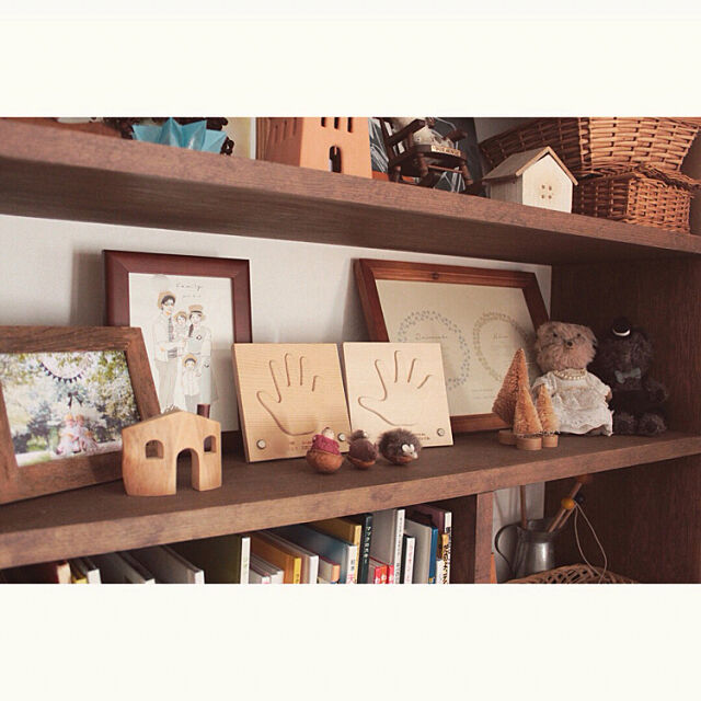 My Shelf,命名書,似顔絵,手型,リビング,思い出を飾る,思い出の品,カフェ風インテリア,セリア moco2_homeの部屋