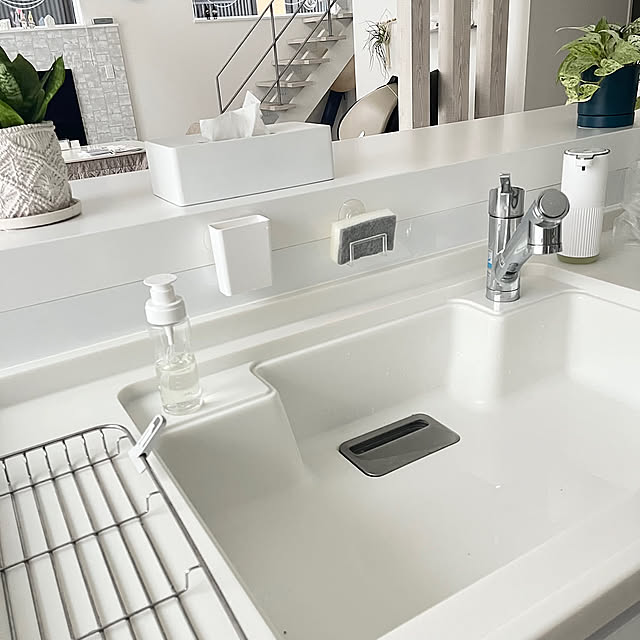 Kitchen,ミニマムな暮らし追求中,ミニマムな暮らしへ,セリア,スポンジホルダー,スポンジ置き場,観葉植物,オーガスタ,ミニマムへ移行中 unichanの部屋