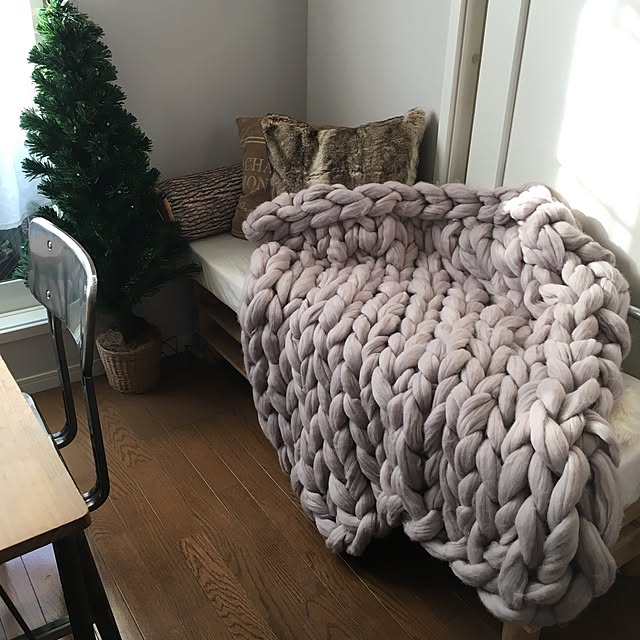 Lounge,bulkyyarn,超極太毛糸,編み物,バルキーヤーン,ブランケット,チャンキーニット,冬支度,ハンドメイド Chiakiの部屋