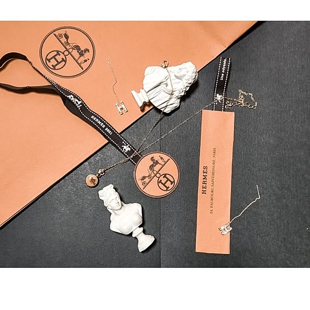 Lounge,ルイヴィトン,IGと同じpic！,ディオール,ハンドメイド,リメイク,ショッパーリサイクル,ショッパーリメイク,ショッパー活用,ブランドリボン再利用,IG→yuri47198,いいね&コメント嬉しい♡,GUCCI,グッチ,Dior,エルメス morasanの部屋