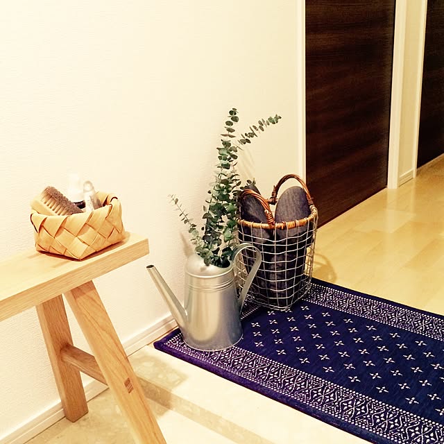 Entrance,ワイヤーカゴ,玄関マット,ドライフラワー,IKEA,niko and…　,無印良品,二人暮らし someday-5の部屋