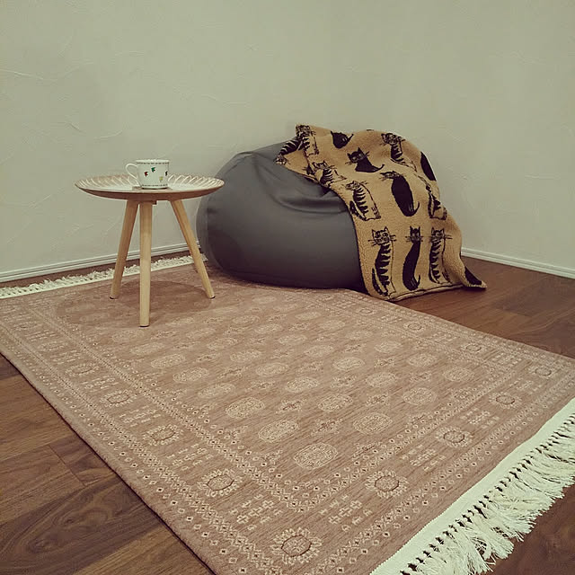 Lounge,ラグ,ビーズクッション,ブランケット,ひとをダメにするクッション,ねこ雑貨,セカンドハウス,サイドテーブル,冬支度 Maroの部屋