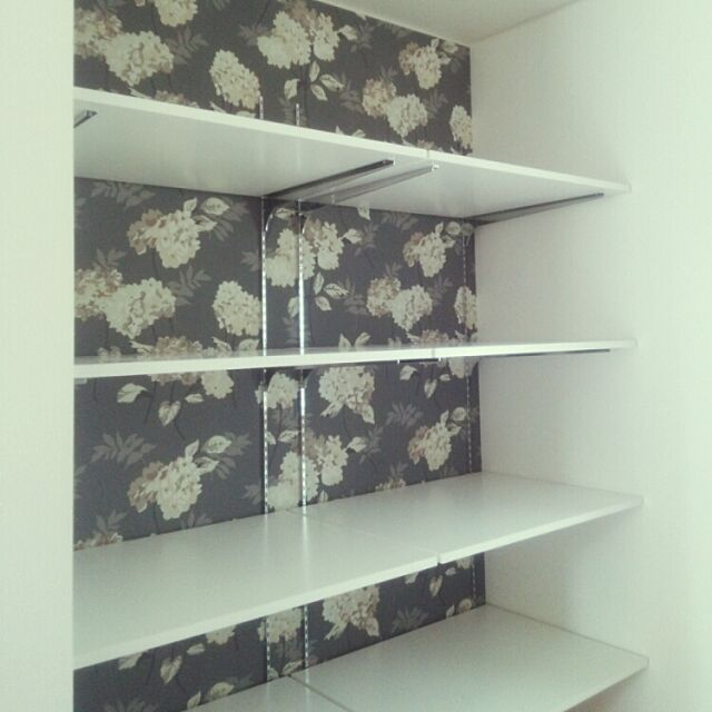 My Shelf,アクセントウォール,可動棚,アナベル,BB1668,シンコール壁紙,パントリー収納 chocolateの部屋