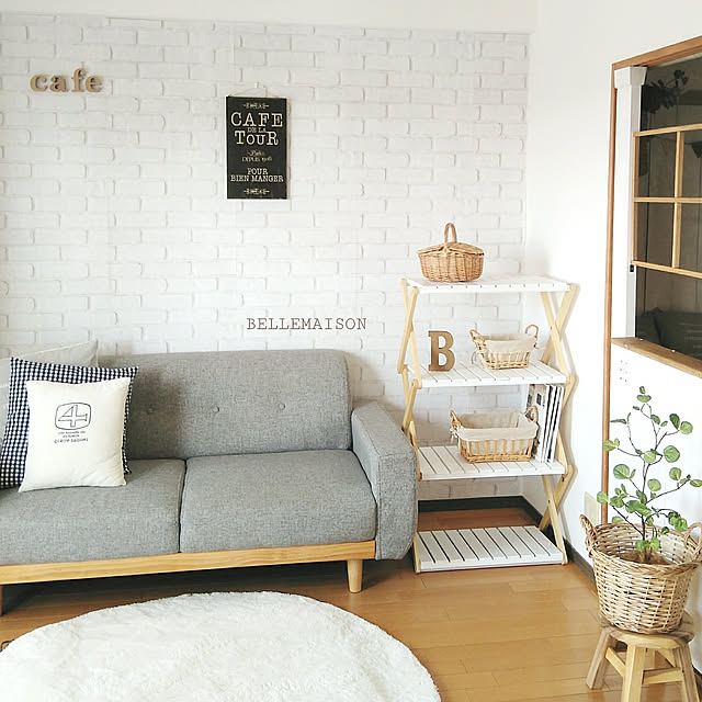 Lounge,ナチュラルホッコリ目指してます♡,コメントスルーで大丈夫です♡,ナチュラルフレンチ,ナチュラルインテリア,カフェ風,ナチュラルほっこり目指してます♡,インスタはじめてみました♡,いいね、フォロー本当に感謝です♡,ベルメゾンの折りたためるラック,ベルメゾン,ディアウォール DIY,パーテーションDIY,モニター用pic sunnyの部屋