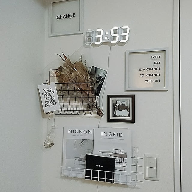 On Walls,10分でできる,ワイヤーネットDIY,マガジンラックDIY,DIY好き,DIY女子,お洒落,おしゃれで可愛く,いいね&フォローありがとうございます☆,いつもいいねやコメありがとうございます♡,賃貸マンション,1K,100均 pinorinの部屋