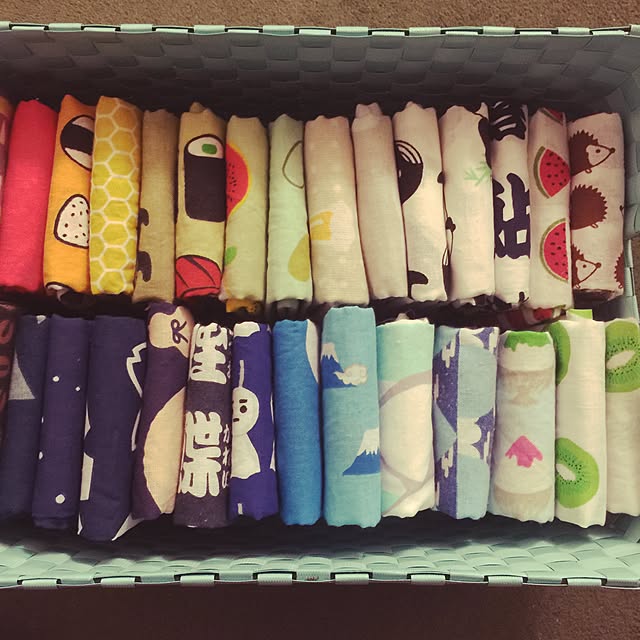 My Shelf,グラデーション,整理整頓,断捨離,断捨離中,ときめくものは残す♡,手ぬぐい,100円手ぬぐい,がんばれ私,一緒に頑張ろ☻,こんまり流 ROBINの部屋