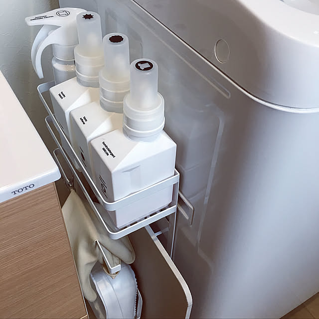 洗濯機横,洗濯用品,洗剤ボトルラベル,洗剤ボトル,洗濯洗剤,sarasa design store,ホワイト,マグネット収納,洗濯機周り,洗濯機,洗濯機まわりの収納,収納,シンプル,モノトーン,掃除グッズ,tower(タワー),Bathroom,おうち撮影クエスト MIKUの部屋
