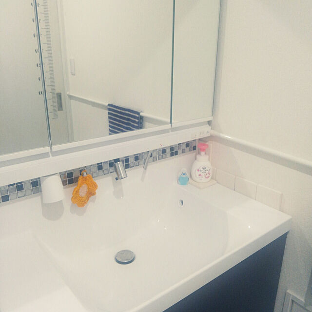 Bathroom,セリア,メラミンスポンジ♡,LIXIL洗面台,可愛い♡,突っ張り棒 Marikoの部屋