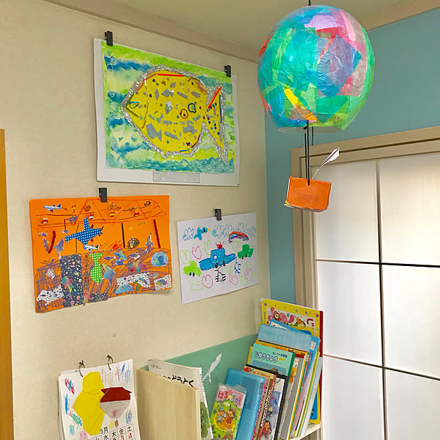 こどものいる暮らし,子供の絵,子供の作品,こどもと暮らす。,コマンドフック,ウォールデコレーション,壁掛け本棚,子供部屋,勉強机,勉強スペース,和室を洋室に ,和室,障子リメイク,On Walls rumiの部屋