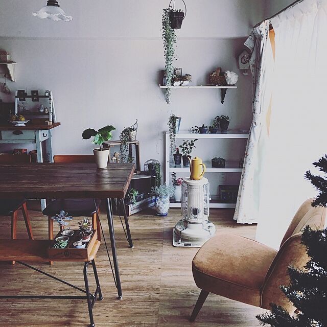 My Desk,unico ソファ,アラジンストーブ,冬支度,植物のある暮らし,エフォートレス・スタイル,団地,植物 nanohanaの部屋