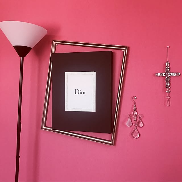 On Walls,ショッパー,イベントに参加中,娘の部屋,ピンク,Dior,壁インテリア,ショッパー活用 mikiの部屋