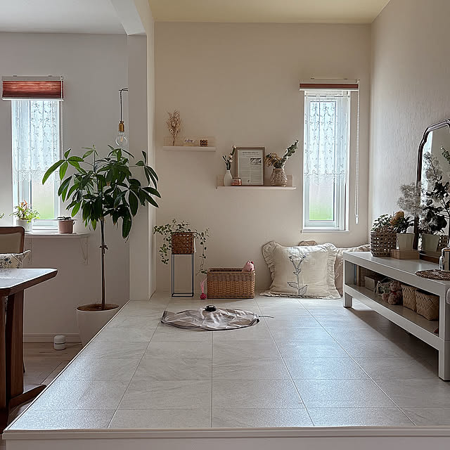 On Walls,せんのきシェルフ,wood archミラー,ANTRY,IKEA,大理石風クッションフロア,大理石調,DIY,リフォーム・リノベーション,猫と暮らす家,花と植物のある暮らし,回れずスミマセン miyu39の部屋