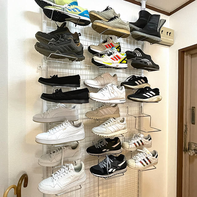 Entrance,靴箱 DIY,DIY,100均,ダイソー,玄関diy,玄関収納,玄関ディスプレイ,壁面収納棚,壁面収納DIY akiの部屋