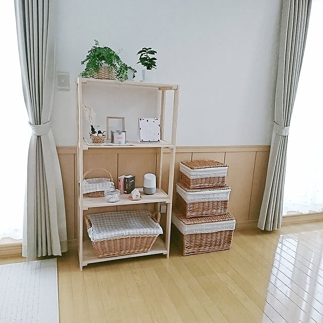 On Walls,木製ラック,いいね、フォロー本当に感謝です♡,いつもありがとうございます♡,見てくださりありがとうございます♡,ナチュラル,かご大好き,かご収納,素敵な出会いに感謝♡,すきなものに囲まれた暮らし,観葉植物,かわいいもの♡,ギンガムチェック,目隠し布,100均大好き,ニトリ商品,ディスプレイ棚 yukaの部屋